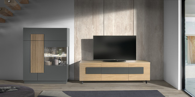 Mueble de salón diseño moderno lacado con palillería en roble.